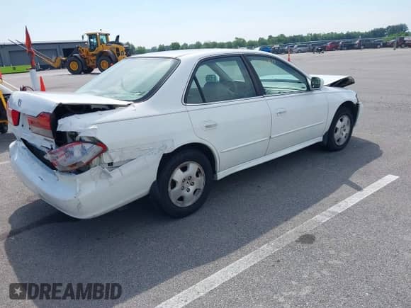 2001 Honda Accord EX с VIN 1HGCG16541A085620, выставлен на аукционе IAAI как лот 42852817 с пробегом 217 476 миль миль и . История ставок и продаж доступна на DreamBid. Изображение 4.