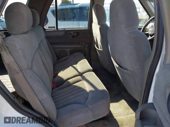 2001 Chevrolet Blazer LT with VIN 1GNCS13W712122865, listed as a IAAI auction lot 41997035 with 161,862 mi miles and . Bid and sale history available at DreamBid. Image 8.