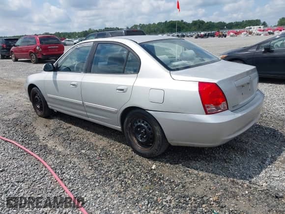 2004 Hyundai Elantra GLS with VIN KMHDN46D44U777196, listed as a IAAI auction lot 43057624 with Not provided miles and . Bid and sale history available at DreamBid. Image 3.