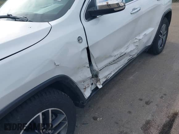 2020 Jeep Grand Cherokee Limited с VIN 1C4RJFBGXLC387421, выставлен на аукционе IAAI как лот 43091716 с пробегом 55 410 миль миль и . История ставок и продаж доступна на DreamBid. Изображение 6.