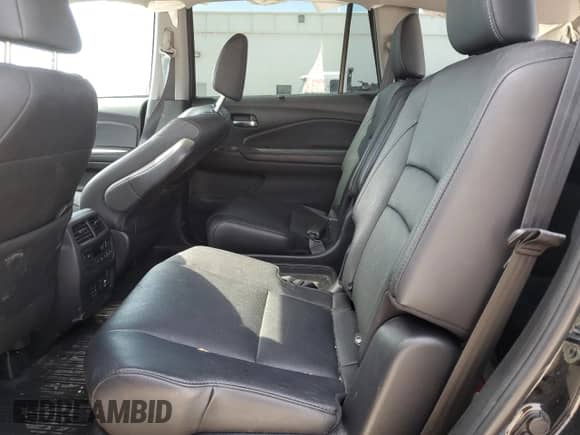 2021 Honda Pilot Elite z VIN 5FNYF6H05MB088091, wystawiony jako Copart lot #81088395 z przebiegiem 112 375 mil mil oraz Szkoda całkowita • Salvage title. Historia ofert i sprzedaży dostępna na DreamBid. Obrazek 11.