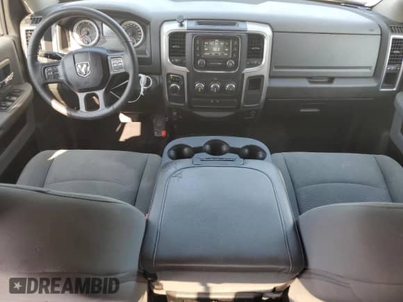 2019 Ram 1500 SLT z VIN 1C6RR6TT1KS603222, wystawiony jako Copart lot #68488505 z przebiegiem 143 439 mil mil oraz Nie do naprawy • Non repairable. Historia ofert i sprzedaży dostępna na DreamBid. Obrazek 8.