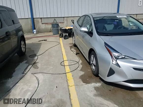 2018 Toyota Prius Two с VIN JTDKARFU7J3554673, выставлен на аукционе Copart как лот 80738925 с пробегом 49 737 миль миль и На запчасти • Non repairable. История ставок и продаж доступна на DreamBid. Изображение 13.