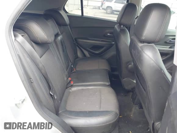 2022 Chevrolet Trax LT with VIN KL7CJLSM6NB551764, listed as a IAAI auction lot 42870061 with 19,360 mi miles and . Bid and sale history available at DreamBid. Image 8.