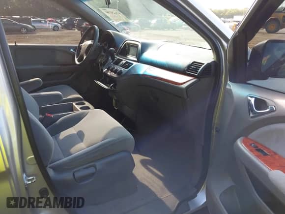 2008 Honda Odyssey LX с VIN 5FNRL38288B094471, выставлен на аукционе IAAI как лот 43120180 с пробегом 222 890 миль миль и . История ставок и продаж доступна на DreamBid. Изображение 5.