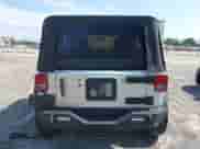 2008 Jeep Wrangler Unlimited X с VIN 1J4GB39108L550535, выставлен на аукционе IAAI как лот 43172154 с пробегом 184 101 миль миль и . История ставок и продаж доступна на DreamBid. Изображение 16.