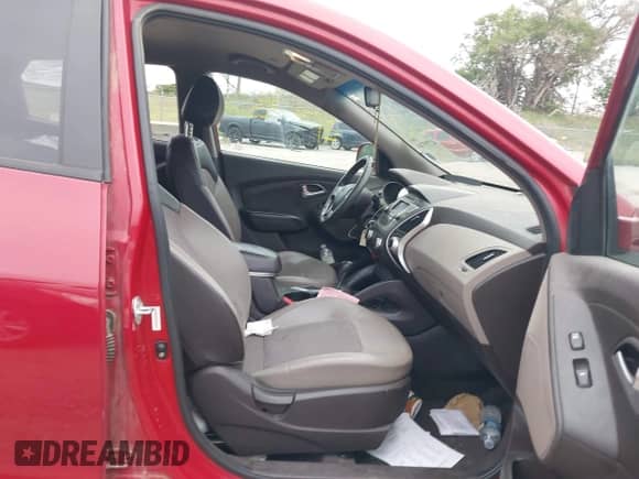 2013 Hyundai Tucson Limited с VIN KM8JUCAC4DU622369, выставлен на аукционе IAAI как лот 42755740 с пробегом 94 877 миль миль и . История ставок и продаж доступна на DreamBid. Изображение 5.