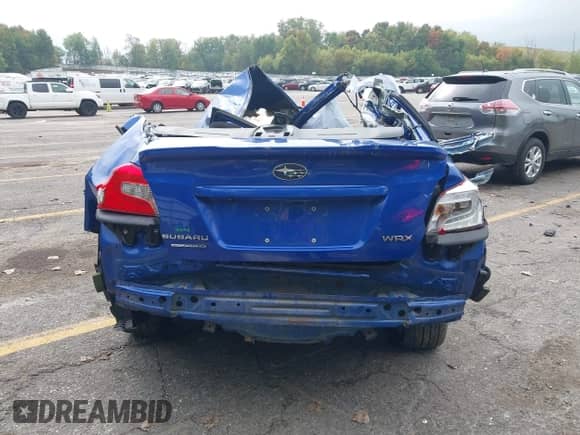 2016 Subaru WRX с VIN JF1VA1B62G9825561, выставлен на аукционе IAAI как лот 43288964 с пробегом Не указан миль и . История ставок и продаж доступна на DreamBid. Изображение 16.