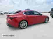 2022 Lexus IS 300 z VIN JTHDA1D2XN5119084, wystawiony jako Copart lot #61237065 z przebiegiem 60 713 mil mil oraz Czysty tytuł • Clean title. Historia ofert i sprzedaży dostępna na DreamBid. Obrazek 3.