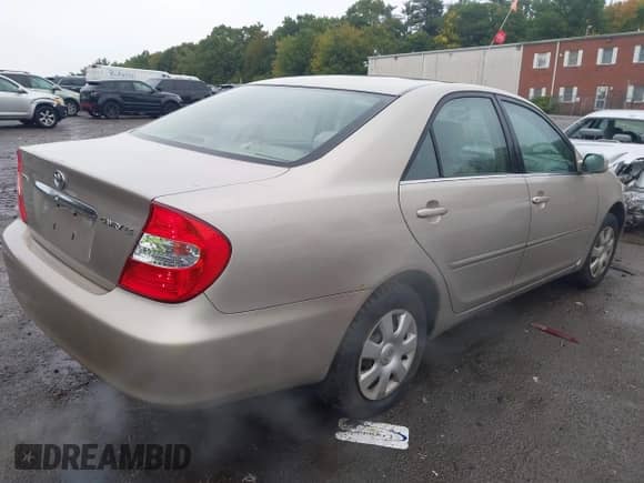 2004 Toyota Camry LE с VIN 4T1BE32K94U344186, выставлен на аукционе IAAI как лот 43401420 с пробегом 256 241 миль миль и . История ставок и продаж доступна на DreamBid. Изображение 4.