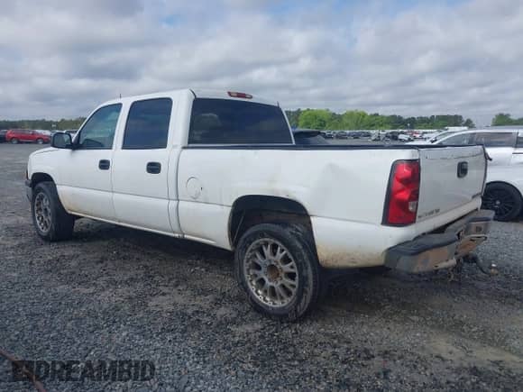 2005 Chevrolet Silverado 1500HD LT с VIN 1GCGC13U85F821460, выставлен на аукционе IAAI как лот 42150934 с пробегом 272 356 миль миль и . История ставок и продаж доступна на DreamBid. Изображение 3.