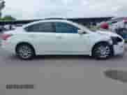 2015 Nissan Altima S z VIN 1N4AL3AP0FN879302, wystawiony jako IAAI lot #42134972 z przebiegiem 100 873 mil mil oraz . Historia ofert i sprzedaży dostępna na DreamBid. Obrazek 13.