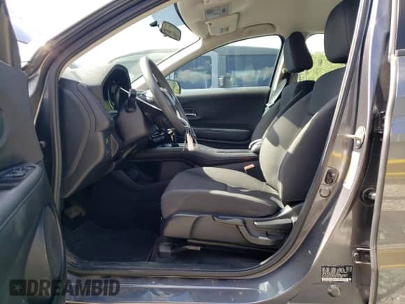 2019 Honda HR-V LX z VIN 3CZRU6H30KG726351, wystawiony jako Copart lot #80897105 z przebiegiem 51 223 mil mil oraz Szkoda całkowita • Salvage title. Historia ofert i sprzedaży dostępna na DreamBid. Obrazek 7.