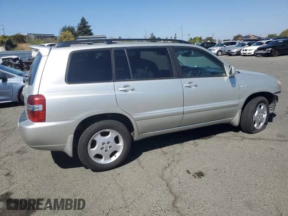 2004 Toyota Highlander с VIN JTEEP21A740022597, выставлен на аукционе Copart как лот 84035445 с пробегом 304 301 миль миль и Списание • Salvage title. История ставок и продаж доступна на DreamBid. Изображение 3.