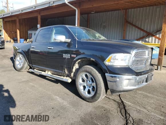 2017 Ram 1500 Laramie z VIN 1C6RR7NTXHS842182, wystawiony jako Copart lot #80401475 z przebiegiem 200 581 mil mil oraz Szkoda całkowita • Salvage title. Historia ofert i sprzedaży dostępna na DreamBid. Obrazek 4.