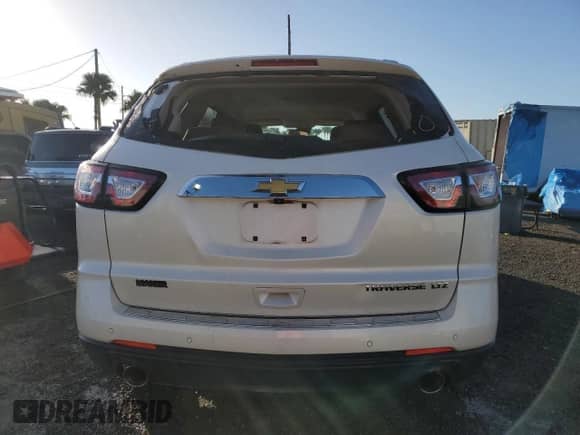 2015 Chevrolet Traverse LTZ с VIN 1GNKRJKD0FJ205512, выставлен на аукционе Copart как лот 67956065 с пробегом Не указан миль и На запчасти • Non repairable. История ставок и продаж доступна на DreamBid. Изображение 6.