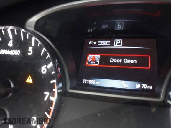 2019 Nissan Pathfinder SL with VIN 5N1DR2MM1KC625259, listed as a IAAI auction lot 42161242 with 111,096 mi miles and . Bid and sale history available at DreamBid. Image 15.