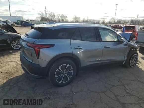2025 Chevrolet Blazer EV AWD LT z VIN 3GNKDGRJ9SS118228, wystawiony jako Copart lot #87049804 z przebiegiem Nie podano mil oraz Czysty tytuł • Clean title. Historia ofert i sprzedaży dostępna na DreamBid. Obrazek 3.