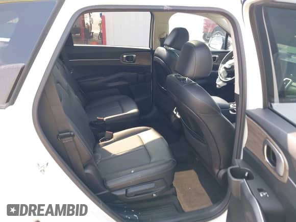 2021 Kia Sorento EX with VIN 5XYRHDLF5MG071749, listed as a IAAI auction lot 42875337 with 71,910 mi miles and . Bid and sale history available at DreamBid. Image 8.