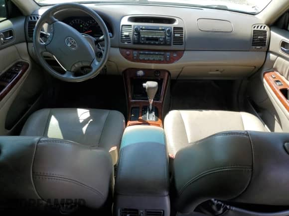 2005 Toyota Camry LE with VIN 4T1BF32K05U603632, listed as a Copart auction lot 84240185 with 181,404 mi miles and Salvage title. Bid and sale history available at DreamBid. Image 8.