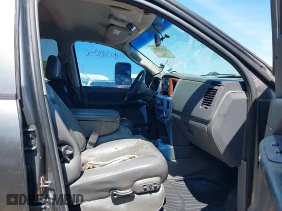 2006 Dodge 1500 SLT с VIN 3D7KS19D56G221814, выставлен на аукционе IAAI как лот 42374895 с пробегом 261 768 миль миль и . История ставок и продаж доступна на DreamBid. Изображение 5.