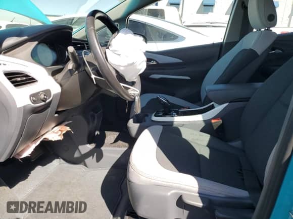 2021 Chevrolet Bolt EV LT z VIN 1G1FY6S02M4108050, wystawiony jako Copart lot #69824193 z przebiegiem 21 788 mil mil oraz . Historia ofert i sprzedaży dostępna na DreamBid. Obrazek 7.