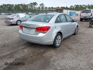2013 Chevrolet Cruze LS с VIN 1G1PA5SH3D7281857, выставлен на аукционе IAAI как лот 43363511 с пробегом 138 075 миль миль и . История ставок и продаж доступна на DreamBid. Изображение 4.