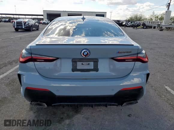 2023 BMW 4 Series M440i с VIN WBA83AP02PCM01237, выставлен на аукционе Copart как лот 80036065 с пробегом 31 559 миль миль и Списание • Salvage title. История ставок и продаж доступна на DreamBid. Изображение 6.