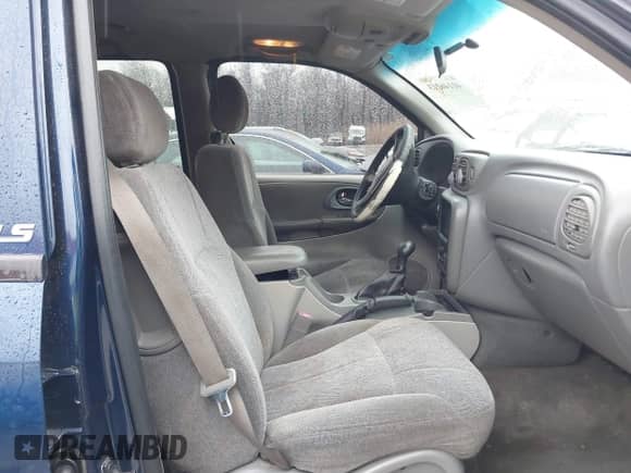 2004 Chevrolet TrailBlazer EXT LS с VIN 1GNET16S146119407, выставлен на аукционе IAAI как лот 41146213 с пробегом 222 421 миль миль и . История ставок и продаж доступна на DreamBid. Изображение 5.