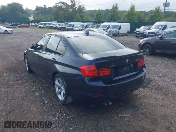 2013 BMW 3 Series 328i xDrive with VIN WBA3B3C51DF542269, listed as a IAAI auction lot 42953255 with 145,252 mi miles and . Bid and sale history available at DreamBid. Image 3.