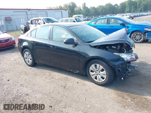 2014 Chevrolet Cruze LS с VIN 1G1PA5SG1E7316713, выставлен на аукционе IAAI как лот 42949777 с пробегом 131 486 миль миль и . История ставок и продаж доступна на DreamBid. Изображение 1.