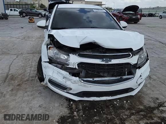 2015 Chevrolet Cruze LT z VIN 1G1PD5SBXF7199484, wystawiony jako Copart lot #63982425 z przebiegiem 97 856 mil mil oraz Szkoda całkowita • Salvage title. Historia ofert i sprzedaży dostępna na DreamBid. Obrazek 13.