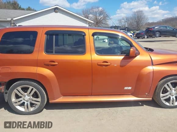 2008 Chevrolet HHR SS z VIN 3GNCA63X18S714351, wystawiony jako IAAI lot #41901969 z przebiegiem 164 337 mil mil oraz . Historia ofert i sprzedaży dostępna na DreamBid. Obrazek 14.