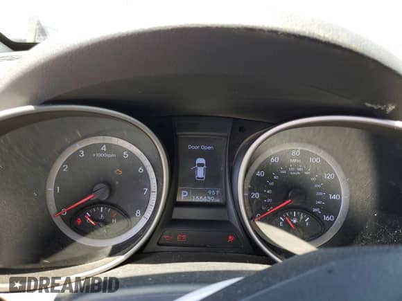 2015 Hyundai Santa Fe GLS with VIN KM8SMDHF5FU103280, listed as a Copart auction lot 62959855 with 155,439 mi miles and Salvage title. Bid and sale history available at DreamBid. Image 9.