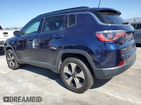 2017 Jeep Compass Latitude z VIN 3C4NJDBB0HT665052, wystawiony jako Copart lot #87308755 z przebiegiem 172 624 mil mil oraz Szkoda całkowita • Salvage title. Historia ofert i sprzedaży dostępna na DreamBid. Obrazek 2.