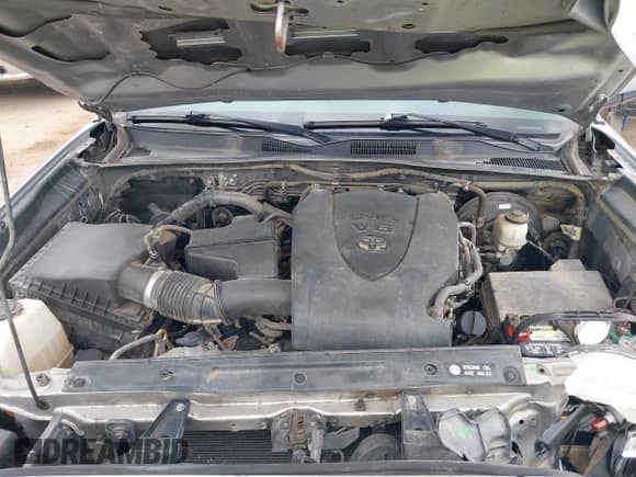 2016 Toyota Tacoma SR5 с VIN 5TFAZ5CN4GX013284, выставлен на аукционе IAAI как лот 42301093 с пробегом 127 916 миль миль и . История ставок и продаж доступна на DreamBid. Изображение 10.