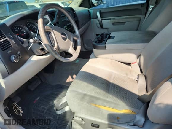 2013 GMC Sierra 1500 SLE with VIN 3GTP1VE02DG204432, listed as a Copart auction lot 81194885 with 209,757 mi miles and Salvage title. Bid and sale history available at DreamBid. Image 7.