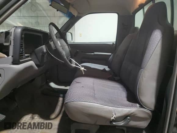 1996 Dodge 1500 with VIN 1B7HF16Z3TS706644, listed as a Copart auction lot 45739775 with 128,104 mi miles and Salvage title. Bid and sale history available at DreamBid. Image 7.