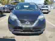 2018 Nissan Note SV z VIN 3N1CE2CP6JL360545, wystawiony jako Copart lot #84923555 z przebiegiem 86 083 mil mil oraz Czysty tytuł • Clean title. Historia ofert i sprzedaży dostępna na DreamBid. Obrazek 5.