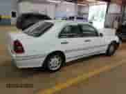 2000 Mercedes-Benz C 230/260/280/320 z VIN WDBHA29G2YA841169, wystawiony jako Copart lot #55229645 z przebiegiem Nie podano mil oraz Szkoda całkowita • Salvage title. Historia ofert i sprzedaży dostępna na DreamBid. Obrazek 3.