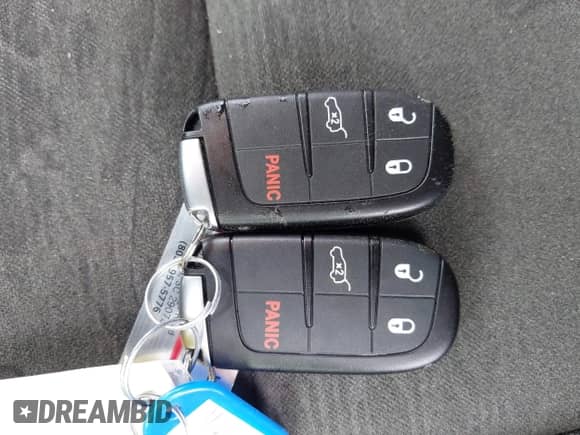 2025 Dodge Durango Pursuit z VIN 1C4RDJFG2SC509319, wystawiony jako IAAI lot #42435054 z przebiegiem 1 833 mil mil oraz . Historia ofert i sprzedaży dostępna na DreamBid. Obrazek 11.