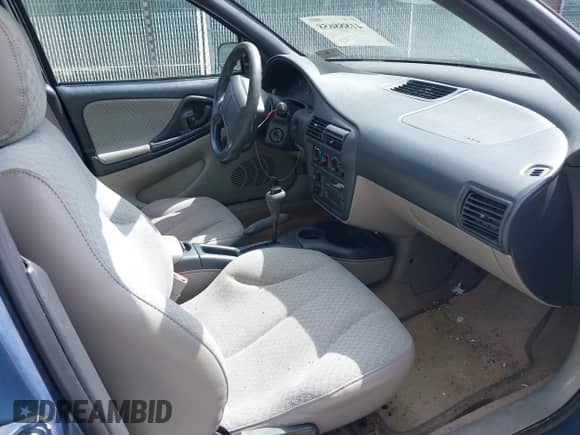 1997 Chevrolet Cavalier z VIN 1G1JC524XV7197615, wystawiony jako IAAI lot #41888658 z przebiegiem 128 506 mil mil oraz . Historia ofert i sprzedaży dostępna na DreamBid. Obrazek 5.