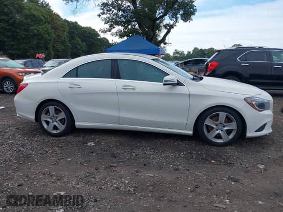 2016 Mercedes-Benz CLA 250 с VIN WDDSJ4EB0GN345281, выставлен на аукционе IAAI как лот 43320287 с пробегом 86 981 миль миль и . История ставок и продаж доступна на DreamBid. Изображение 13.