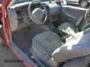 1999 Chevrolet Tracker z VIN 2CNBJ13C2X6911316, wystawiony jako Copart lot #74851094 z przebiegiem Nie podano mil oraz Szkoda całkowita • Salvage title. Historia ofert i sprzedaży dostępna na DreamBid. Obrazek 8.