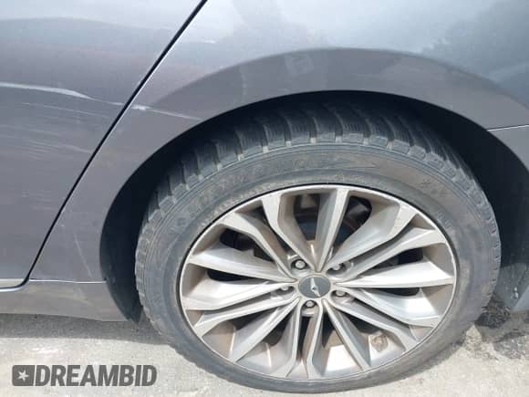 2015 Hyundai Genesis 3.8L с VIN KMHGN4JE8FU059344, выставлен на аукционе IAAI как лот 43049136 с пробегом 121 913 миль миль и . История ставок и продаж доступна на DreamBid. Изображение 20.