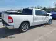 2020 Ram 1500 Lone Star z VIN 1C6RREFT6LN100386, wystawiony jako IAAI lot #42087691 z przebiegiem 107 559 mil mil oraz . Historia ofert i sprzedaży dostępna na DreamBid. Obrazek 4.