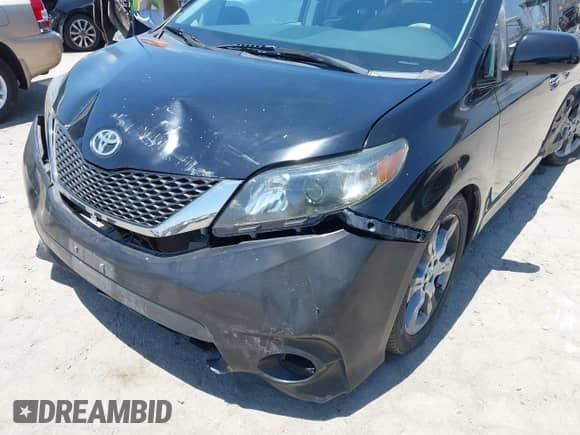 2013 Toyota Sienna SE with VIN 5TDXK3DC0DS364467, listed as a IAAI auction lot 42404833 with 126,857 mi miles and . Bid and sale history available at DreamBid. Image 6.