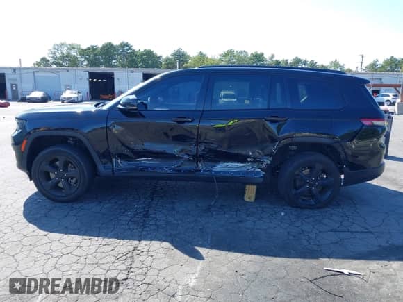 2023 Jeep Grand Cherokee Altitude with VIN 1C4RJKAG9P8767725, listed as a IAAI auction lot 43137904 with 30,748 mi miles and . Bid and sale history available at DreamBid. Image 6.