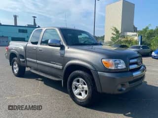 2005 Toyota Tundra SR5 с VIN 5TBBT44195S468820, выставлен на аукционе Copart как лот 86327435 с пробегом 157 773 миль миль и Чистый • Clean title. История ставок и продаж доступна на DreamBid. Изображение 1.