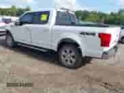 2018 Ford F-150 XL z VIN 1FTEW1EG2JKF48815, wystawiony jako IAAI lot #43303966 z przebiegiem 125 913 mil mil oraz . Historia ofert i sprzedaży dostępna na DreamBid. Obrazek 3.